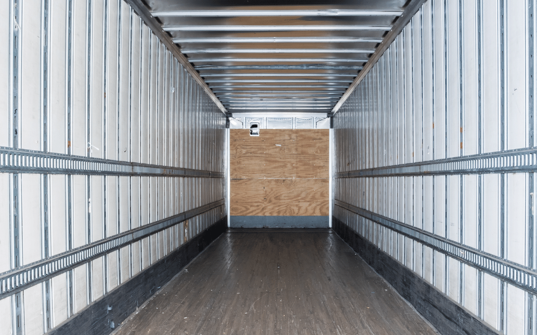 Understanding the Benefits of Dry Van Trailers for Shipping