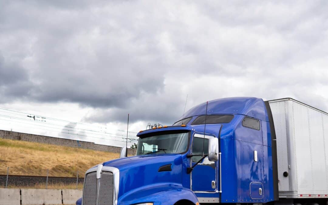 How to Choose Between Renting or Leasing a Semi Trailer for Your Business
